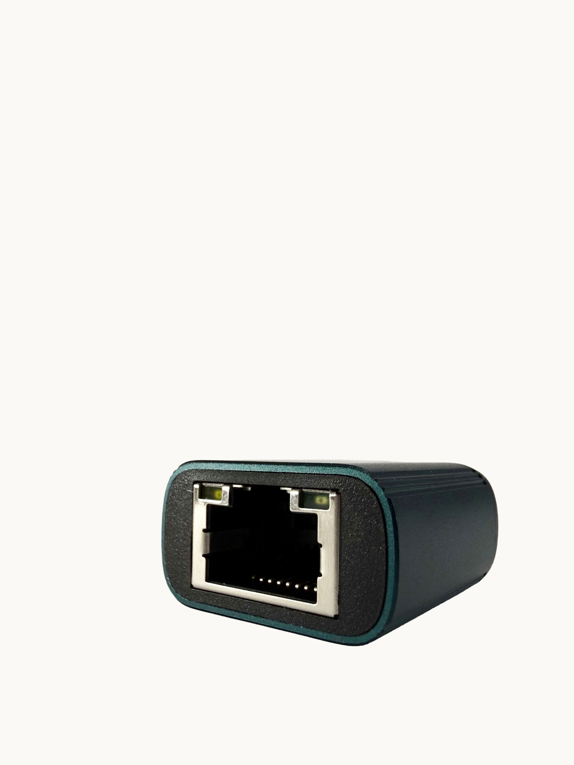ADAPTADOR USB-C A ETHERNET GIGABIT (1000 Mbps) Olivia Importadora