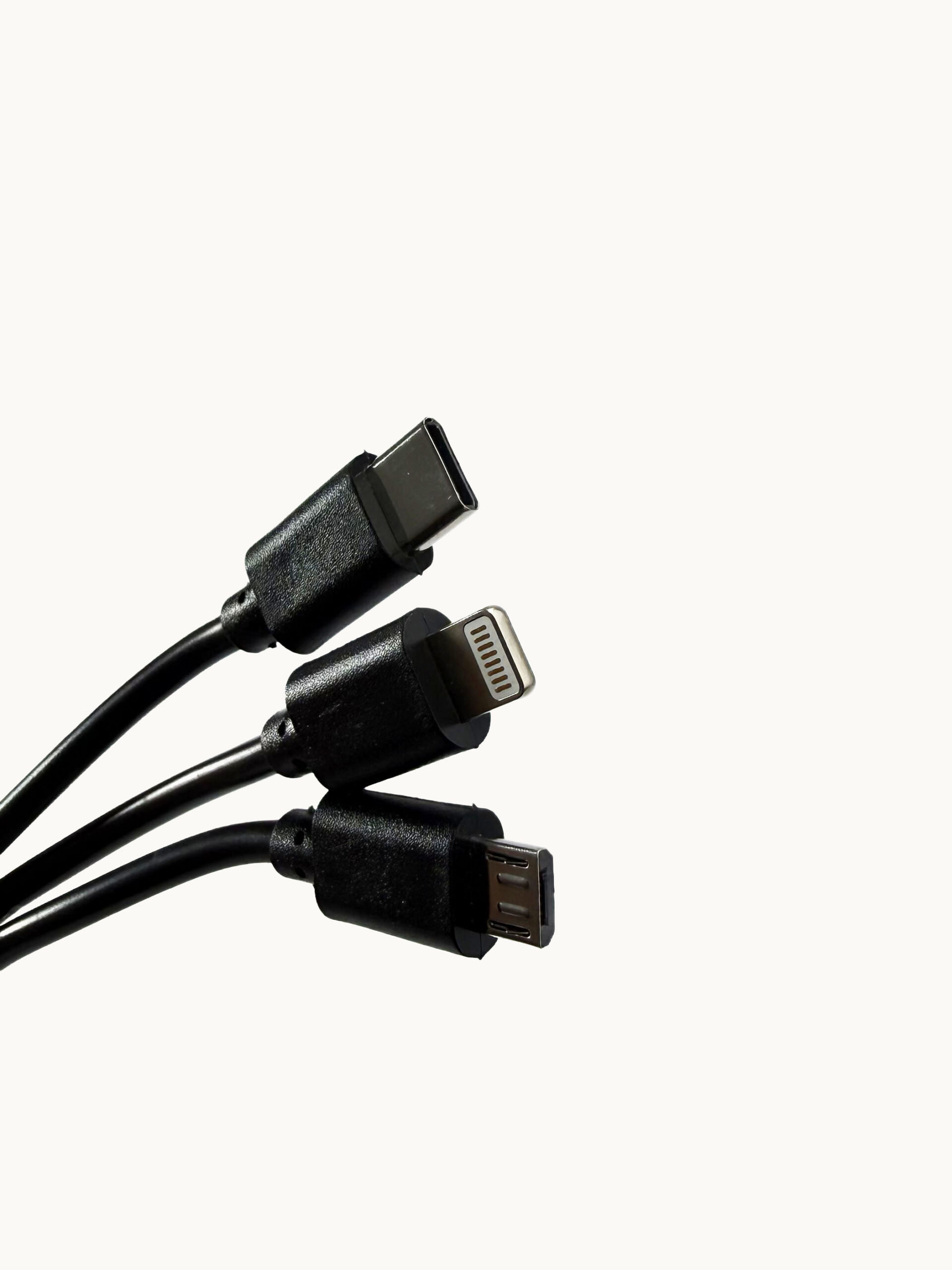 CARGADOR DE CARGA RÁPIDA PARA CARRO – USB-A + USB-C + LIGHTNING - Image 2