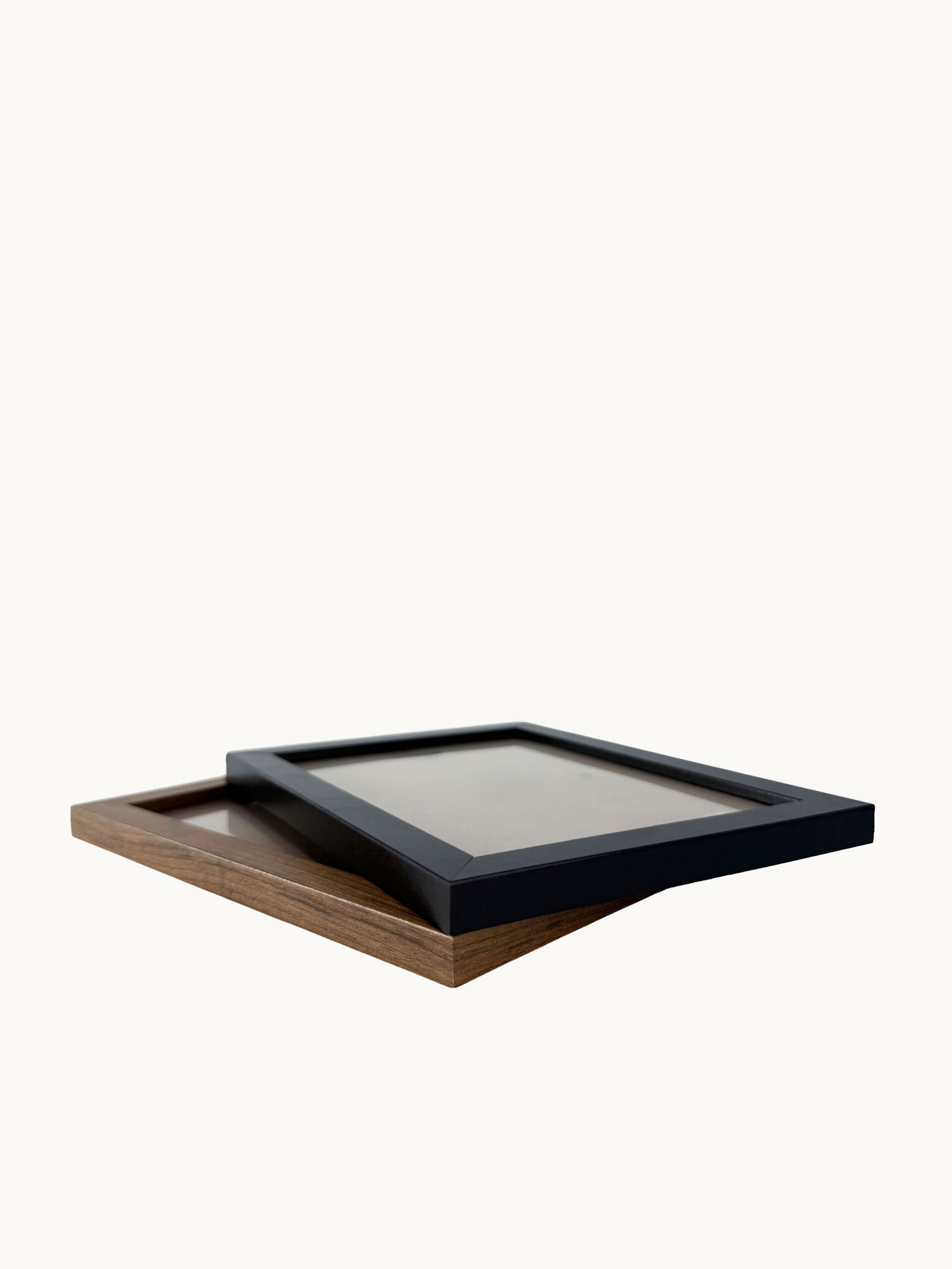 MARCO PARA FOTOS DECORATIVO DE 7 PULGADAS (13× 18 CM) COLOR MADERA OSCURA - Image 2