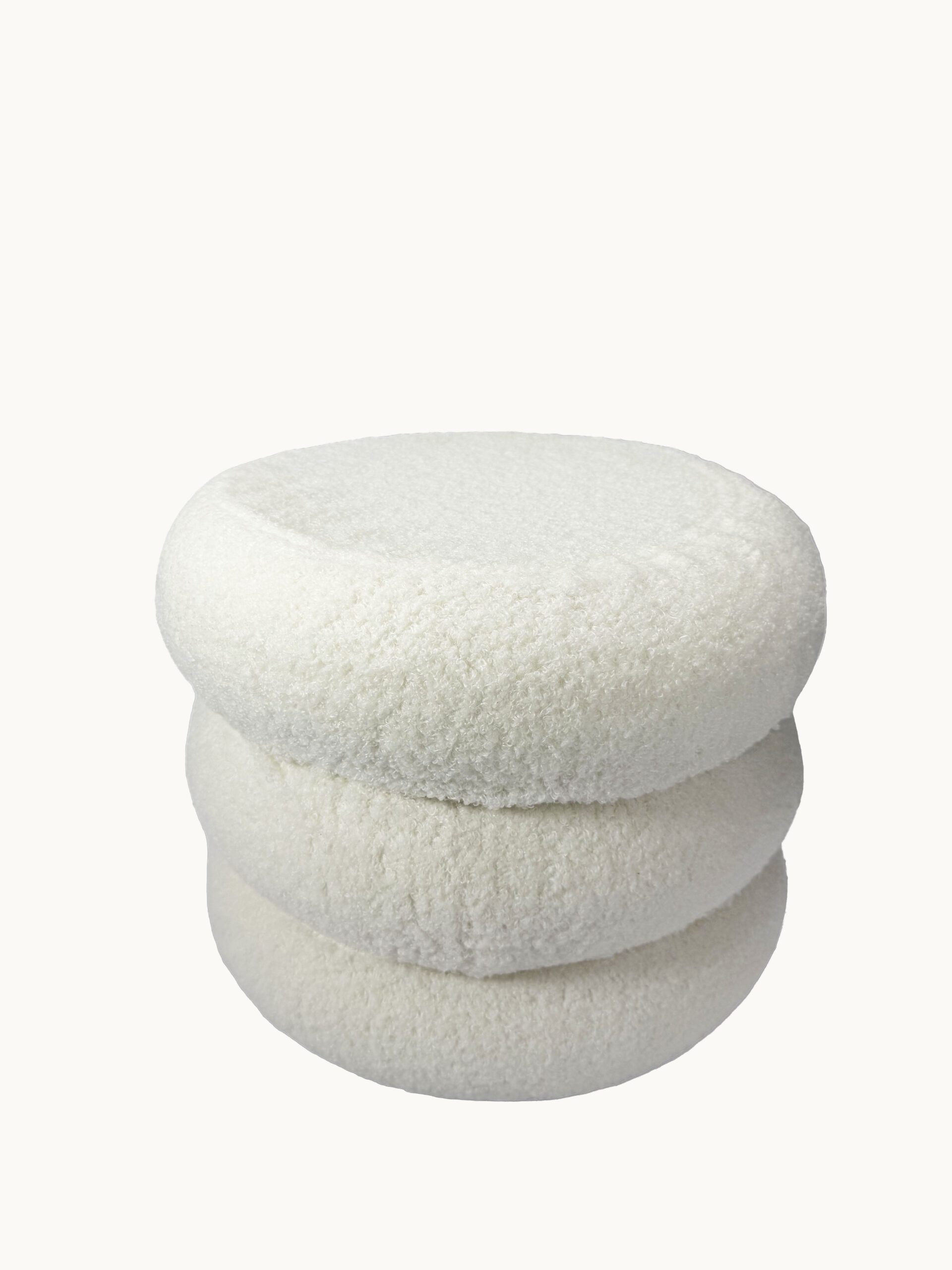 TABURETE PARA NIÑOS ACOLCHADO EN SHERPA - Image 3