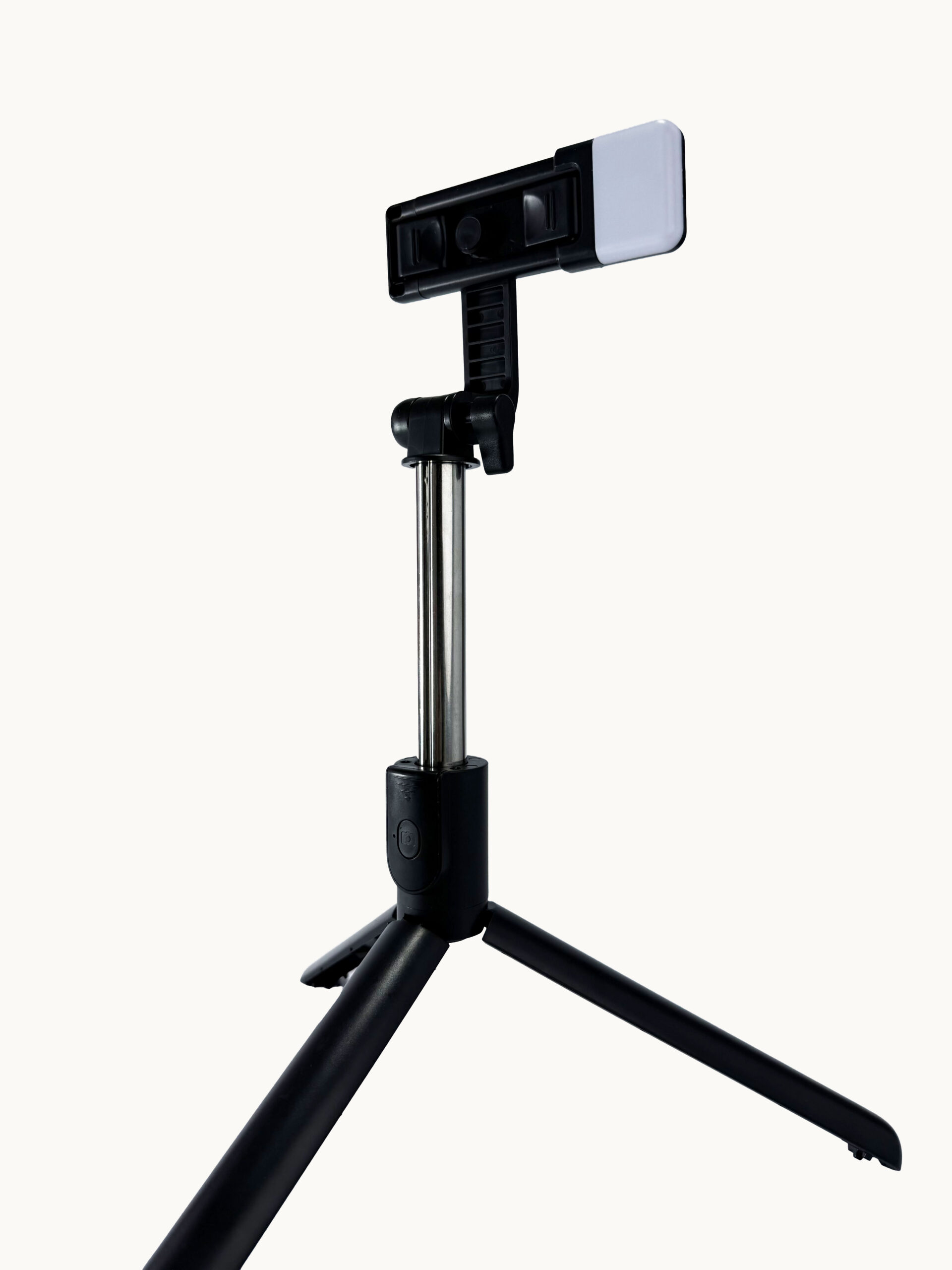 TRÍPODE SELFIE EXTENSIBLE CON CONTROL BLUETOOTH - Image 3